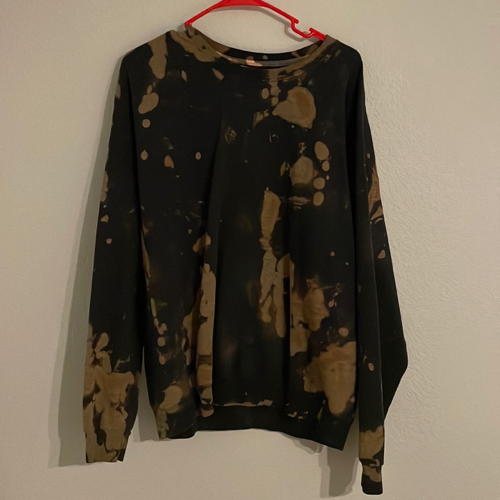 XL Bleach Tie Dye Crewneck